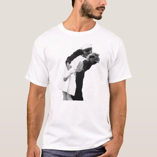 戦争のキスの端 Tシャツ (正面)