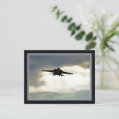 戦争の鳥が近づいている ポストカード (スタンド正面)