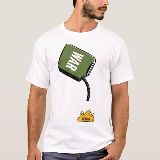 戦争は恐怖に燃料を供給します Tシャツ (正面)