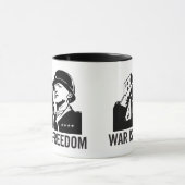 戦争は自由のマグです マグカップ (中央)