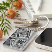 戦争へのいいえ キーホルダー (正面右)