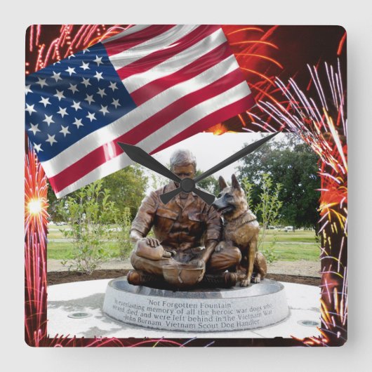 戦争犬メモリアル正方形の壁時計 スクエア壁時計 (正面)