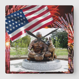 戦争犬メモリアル正方形の壁時計 スクエア壁時計