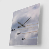戦争飛行機 スクエア壁時計 (傾斜)