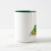 戦利品の休息 ツートーンマグカップ (中央)