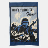 戦場でのアメリカの戦士によるビーチヘッドアタック キッチンタオル (縦)