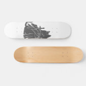 戦士の猫のシルエット – 背景色を選択 スケートボード (横)