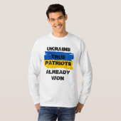 戦士の青と黄色のウクライナ国旗 Tシャツ (正面フル)
