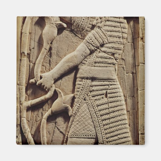 戦士を描いたレリーフ、 浮き彫り マグネット (正面)