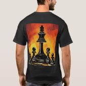 戦略的な動き:ゲーム中のチェス盤アートティー Tシャツ (裏面)