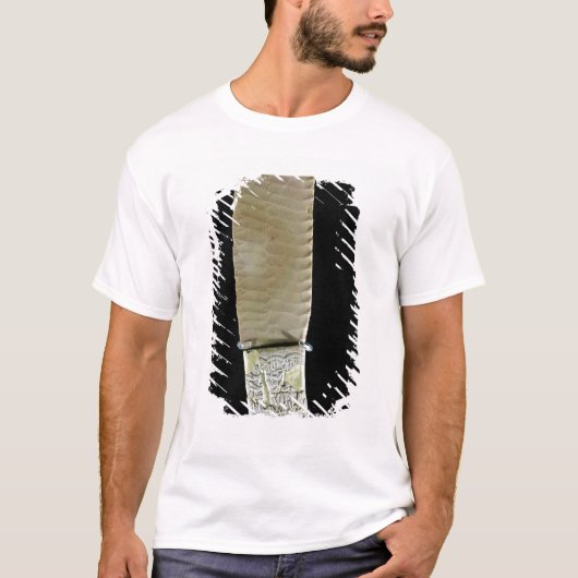 戦闘シーンと切り分けられるナイフ Tシャツ (正面)