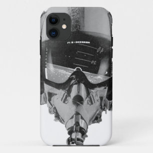 戦闘機のパイロットのヘルメットおよび高度計 iPhone 11 ケース