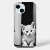 戸口に白い子猫 Case-Mate iPhoneケース (裏面)