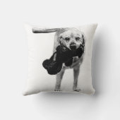 戸口挨拶 – Plush in Tow クッション (裏面)