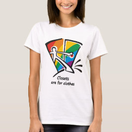 戸棚は衣服のためです Tシャツ
