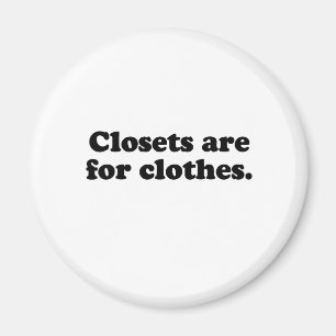 戸棚は衣服のTシャツのためです マグネット