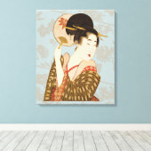 扇子を持つ着物姿の日本のヴィンテージの芸者 キャンバスプリント (インサイチュ (ウッドフロア))