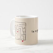 手おもしろい描き迷路かわいいバレンタインデーのプレゼント コーヒーマグカップ (正面左)