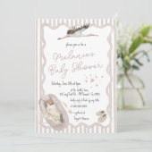 手お洒落引きベージュ中性ベビーシャワー 招待状 (スタンド正面)