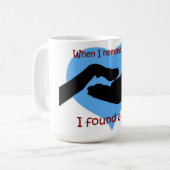 手が必要な時、私は前足のマグを見つけた コーヒーマグカップ (正面左)