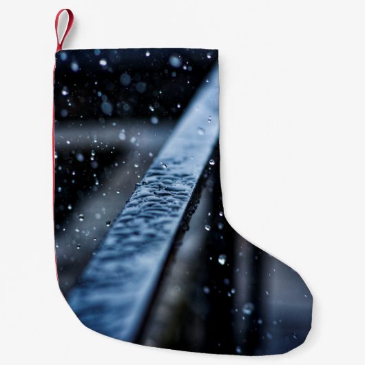 手すり雨で濡れた自然滴 スモールクリスマスストッキング (正面)