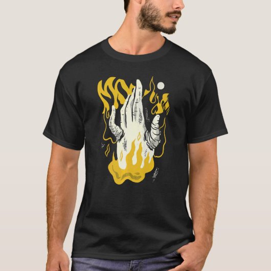 手で怖い超現実的な悪魔 Tシャツ (正面)