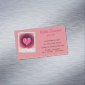 手で描いたかわいいピンクのハートをテクスチャーに描グランジく マグネット名刺 (インサイチュ)