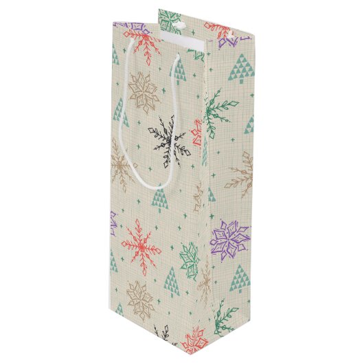 手で描いた雪片クリスマスツリー数々のカラー ワインギフトバッグ (正面アングル)