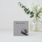 手で月と日を保持 スクエア名刺 (スタンド正面)