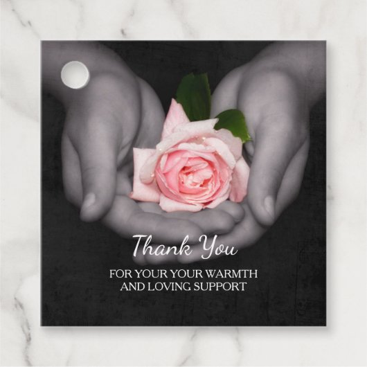 手にエレガントピンクのバラを支えてくれてありがとう フェイバータグ (正面)