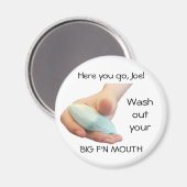 手に持った石鹸 マグネット (正面/裏面)