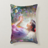 手に花を掲げる少女の鑑賞 アクセントクッション (正面(垂直))