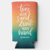 手に飲み物を持って かわいい タイポグラフィー レトロ グラデーション スリム缶クーラー (正面)