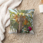 手のひらとバラ クッション (ブランケット)