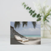 手のひらの下のハンモックの本 ポストカード (スタンド正面)