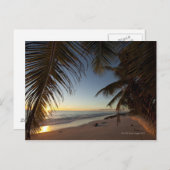 手のひら通り見えるインディアン海上の夕日 ポストカード (正面/裏面)