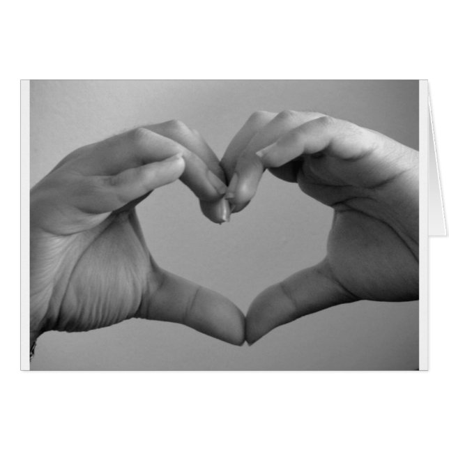 手のハート (正面横)