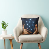 手のペアによる星座の作成 クッション (椅子)