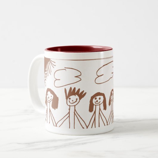 手のマグを握っている幸せな人々 ツートーンマグカップ (正面左)