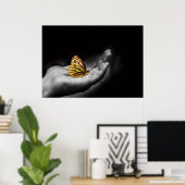 手の上の蝶 ポスター (ホームオフィス)