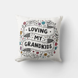 手の中で、ハートをハートに：ファミの強さ クッション