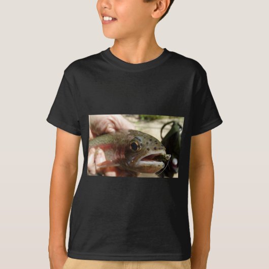 手の中のトラウト Tシャツ (正面)