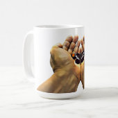 手を持つ蝶のデジタル自然アート コーヒーマグカップ (正面左)