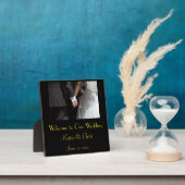 手を握るロマンチックでエレガントな結婚式のカップル フォトプラーク (インサイチュ)