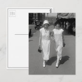 手を繋いで歩く、1924年 ポストカード (正面/裏面)