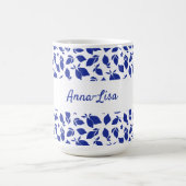 手パーソナライズされた引きブルーイタリアンレモン コーヒーマグカップ (中央)