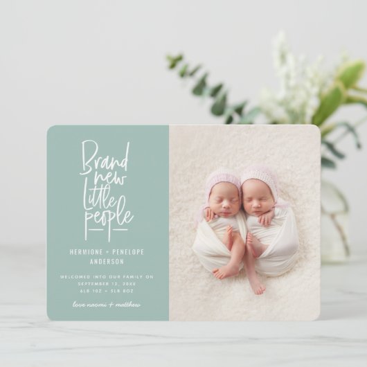 手モダン描き双子ベビー誕生の発表 案内状 (スタンド正面)