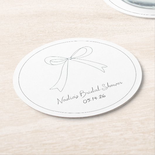 手予測できな描きスケッチスタイル弓ブライダルシャワー ラウンドペーパーコースター (アングル)