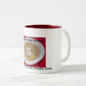 手作りの鶏肉スープ - 牛は無害です ツートーンマグカップ (正面右)