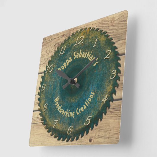 手利パーソナライズされたき木工素朴鋸刃 スクエア壁時計 (傾斜)